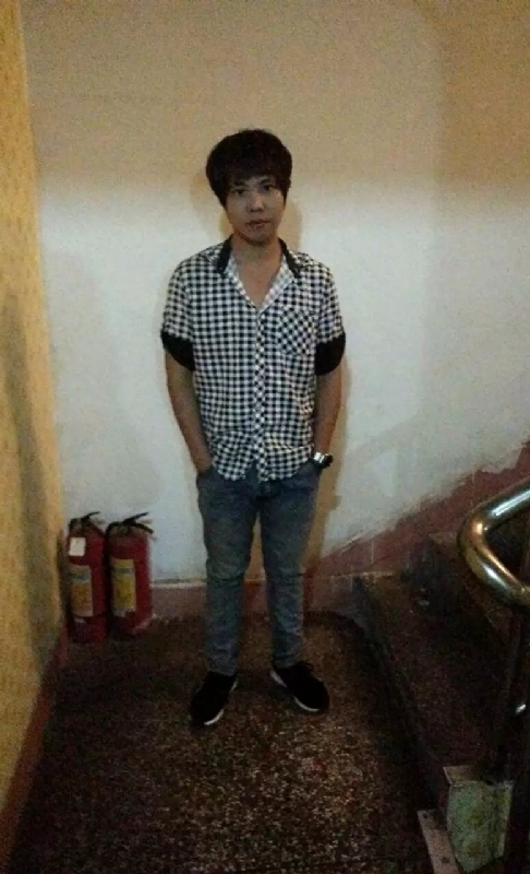 单身征婚的第一张照片--广东上门女婿服务网