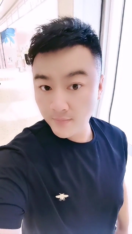 微风徐徐的第一张照片--广东上门女婿服务网