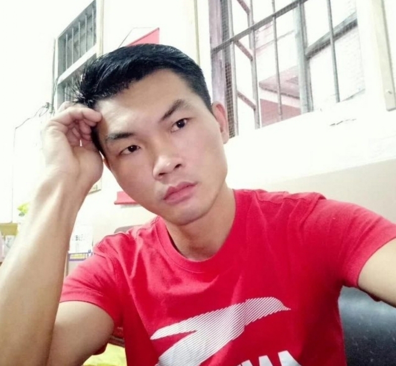 英俊的台灯的第一张照片--广东上门女婿服务网
